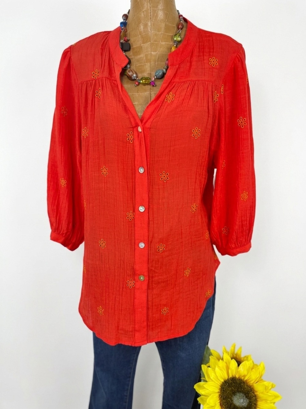 Olive Hill Red Embroidered Button-Down Blouse Excellent Condition Size L